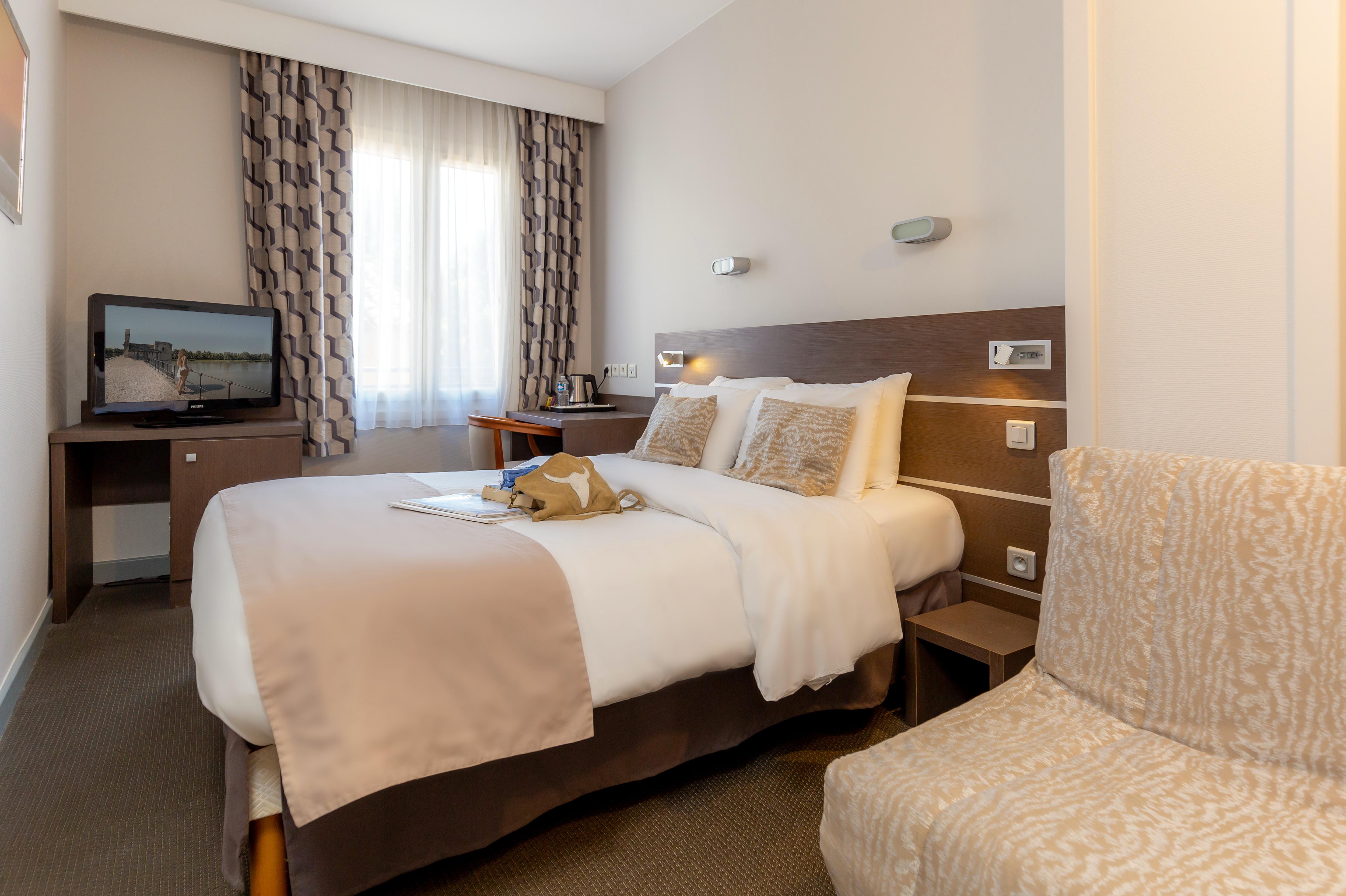 Kyriad - Palais Des Papes Hotel Avignon