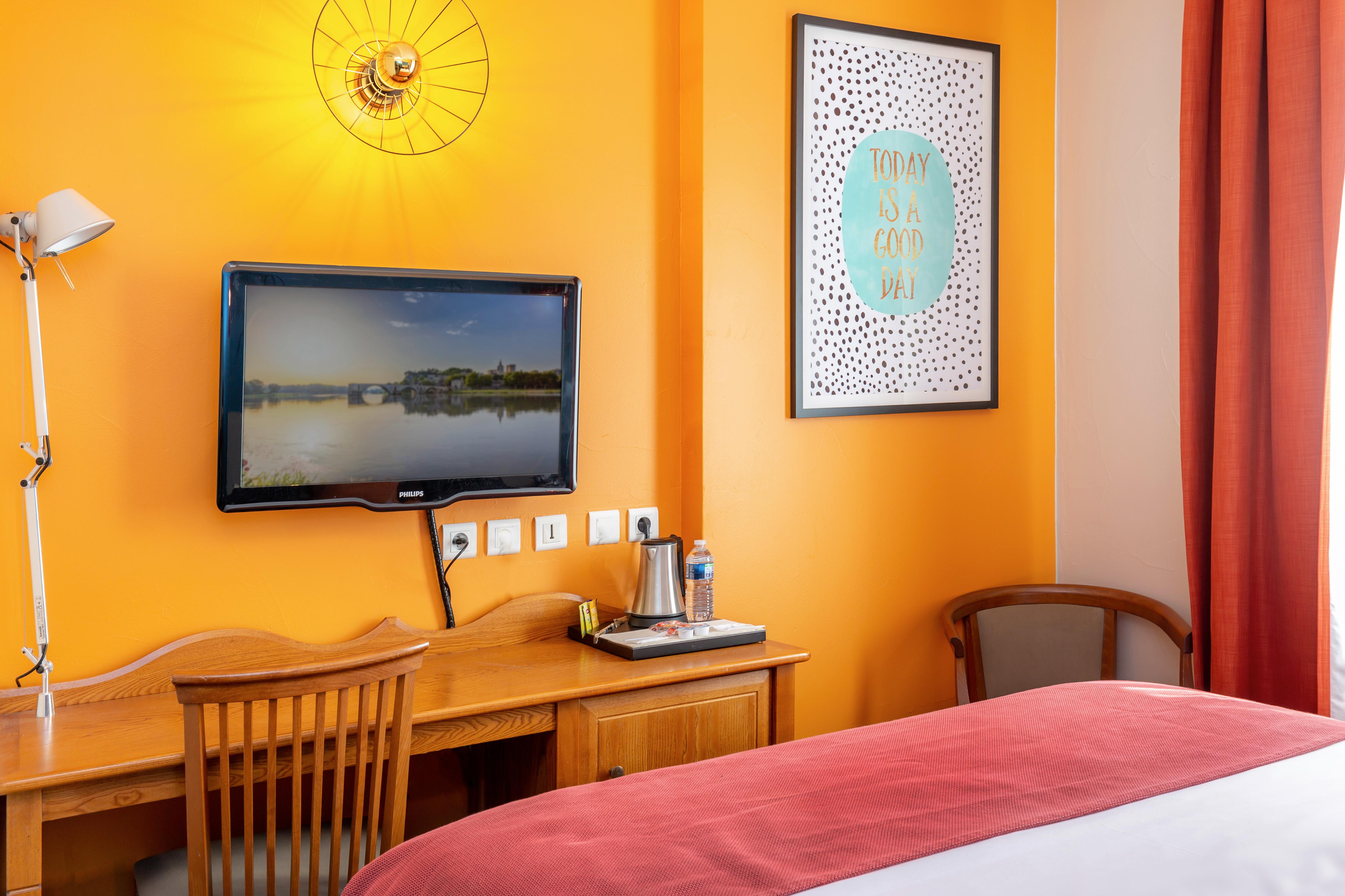 Hotel Kyriad - Palais Des Papes