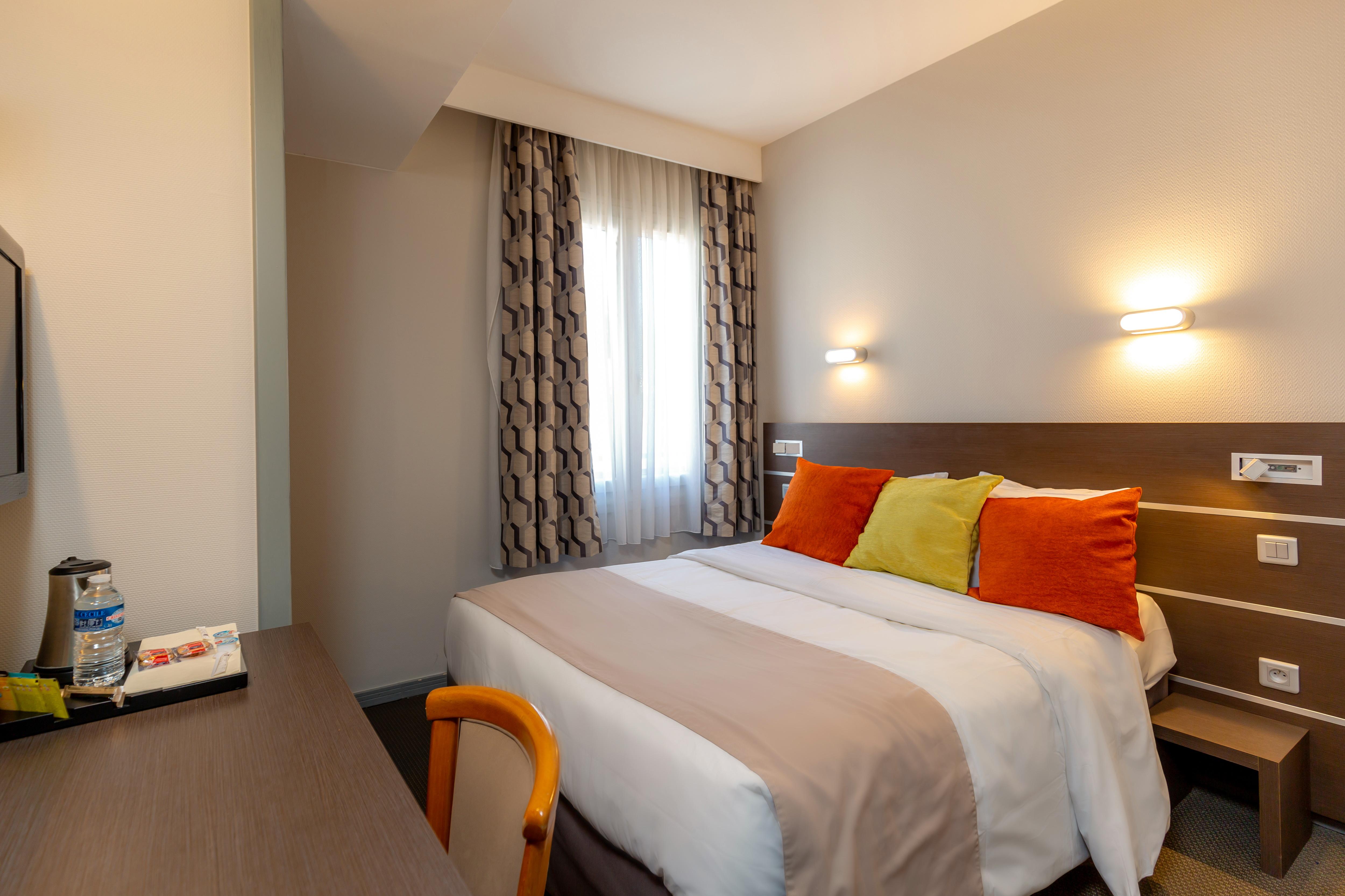 Hotel Kyriad - Palais Des Papes Avignon