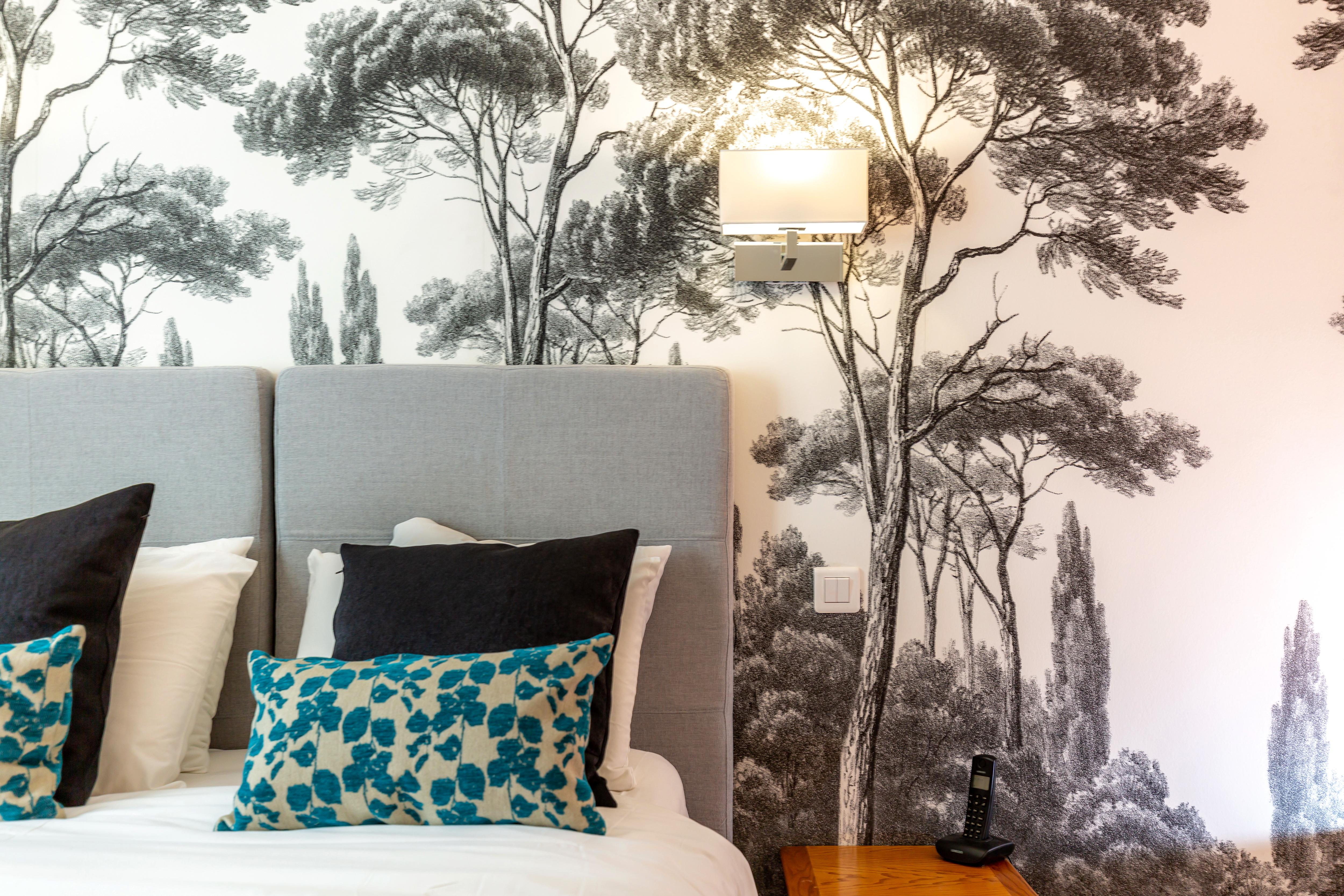 Hotel Kyriad - Palais Des Papes 3*