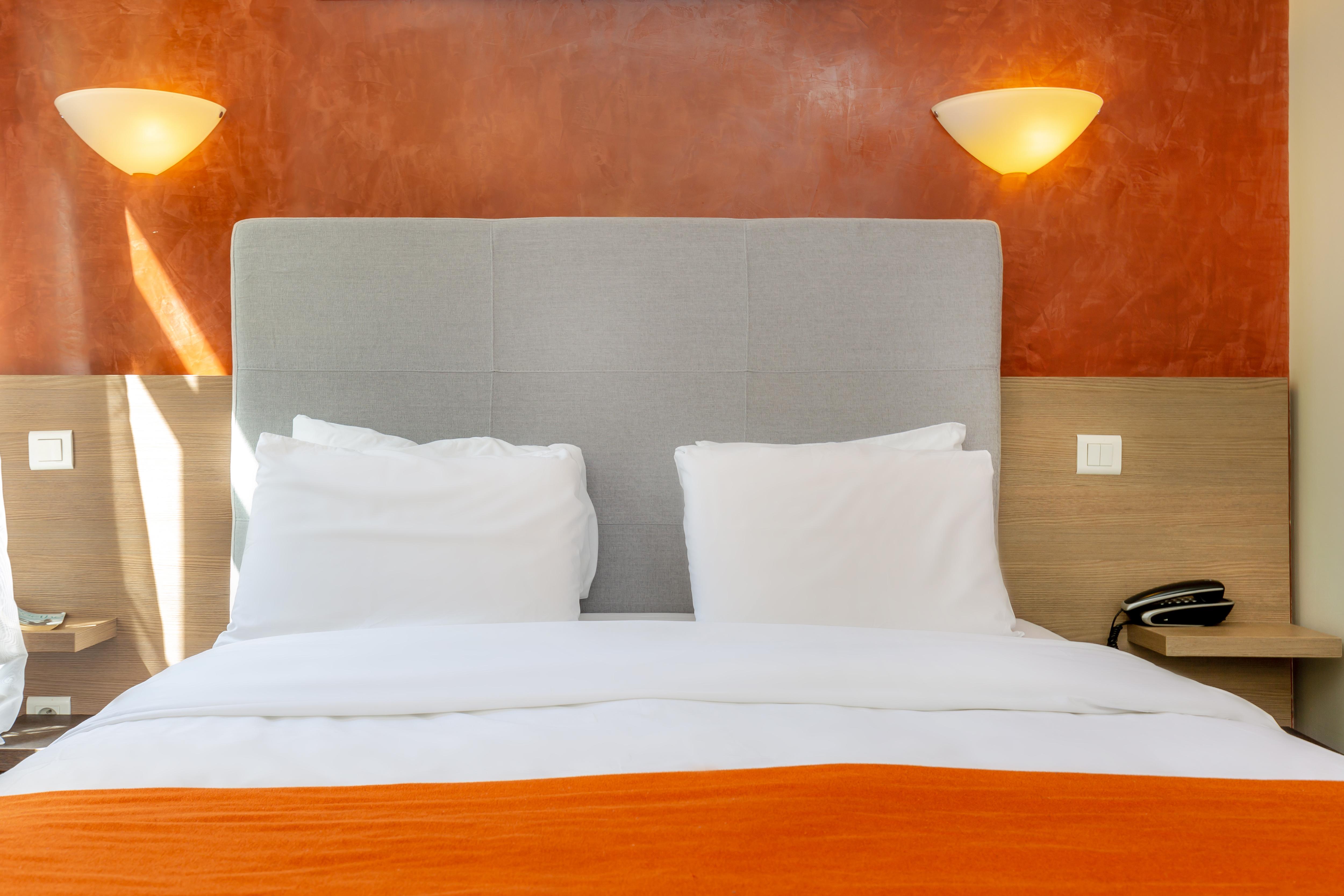 Hotel Kyriad - Palais Des Papes