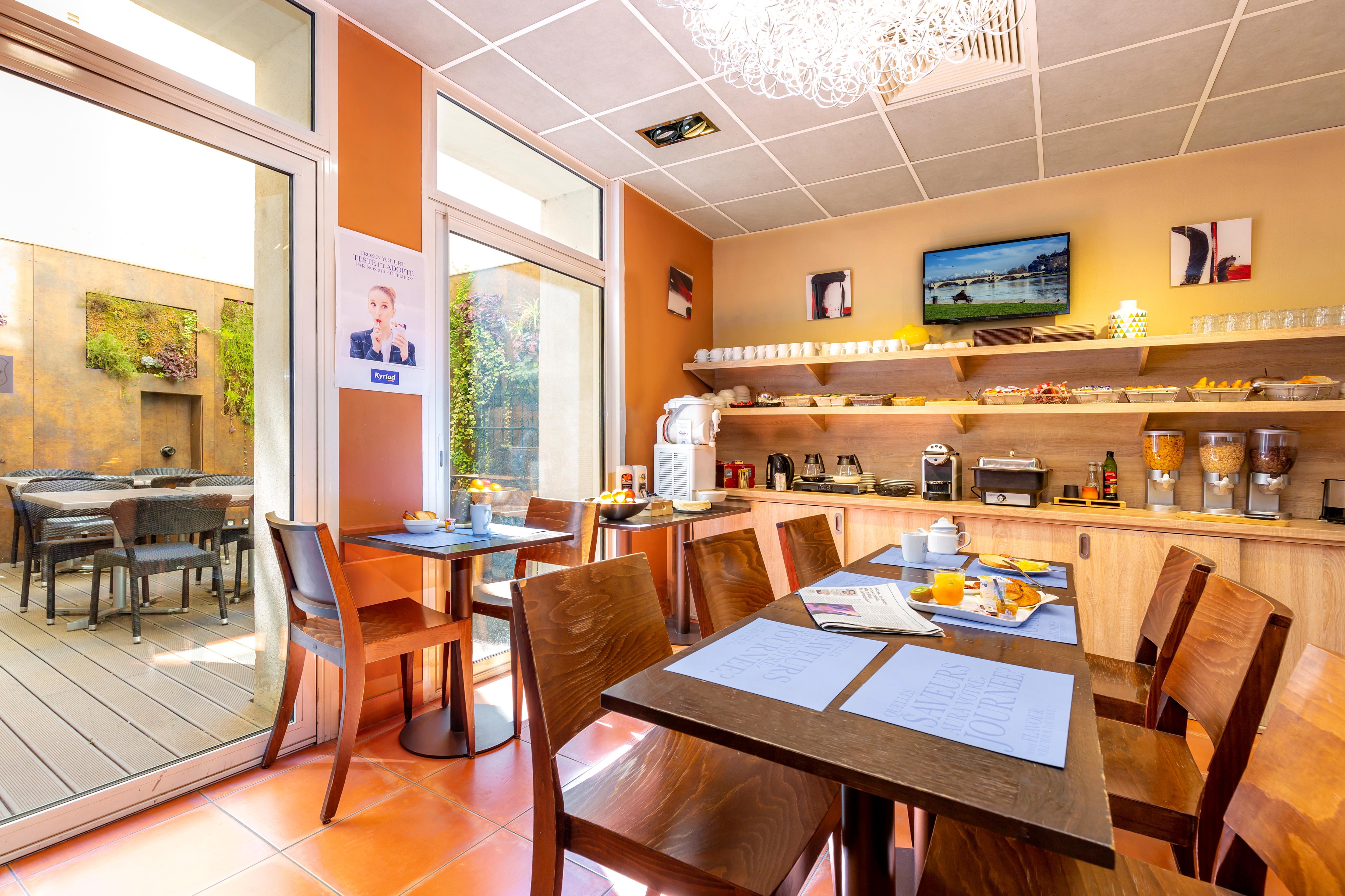 Hotel Kyriad - Palais Des Papes Avignon